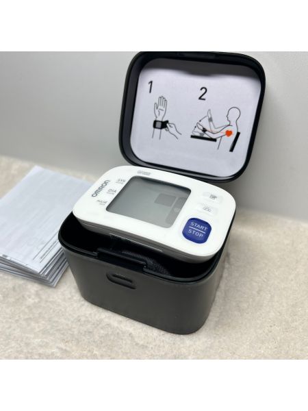Ciśnieniomierz elektroniczny Omron RS4 na nadgarstek - 5